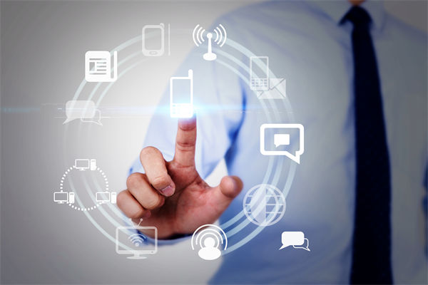 数字化转型背景下，企业战略应如何创新与升级？